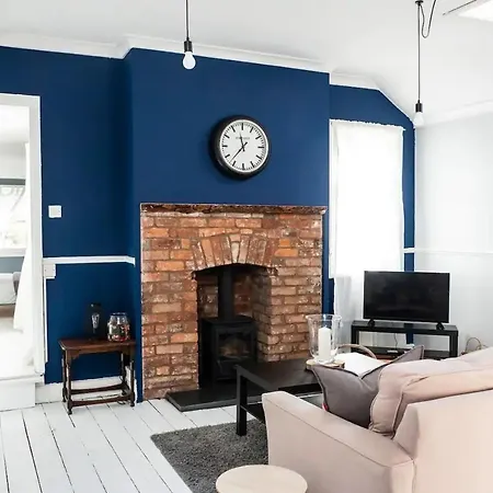 Апартаменты Cute Self Catering Flat In The Brecon Beacons Крикхауэлл Экстерьер фото
